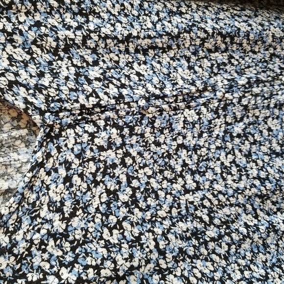 Market & Spruce *Juliette* button detail top - Picture 6 of 8